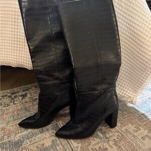 Elegant Black Croc-Embossed Knee-High Boots